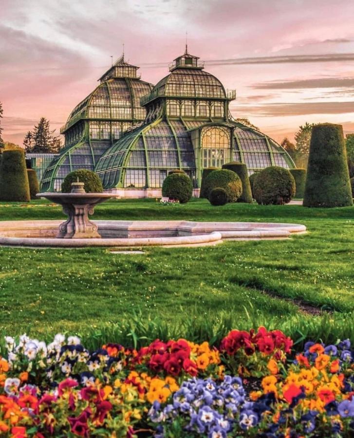 Luxe View Schoenbrunn Suite Viena Exterior foto