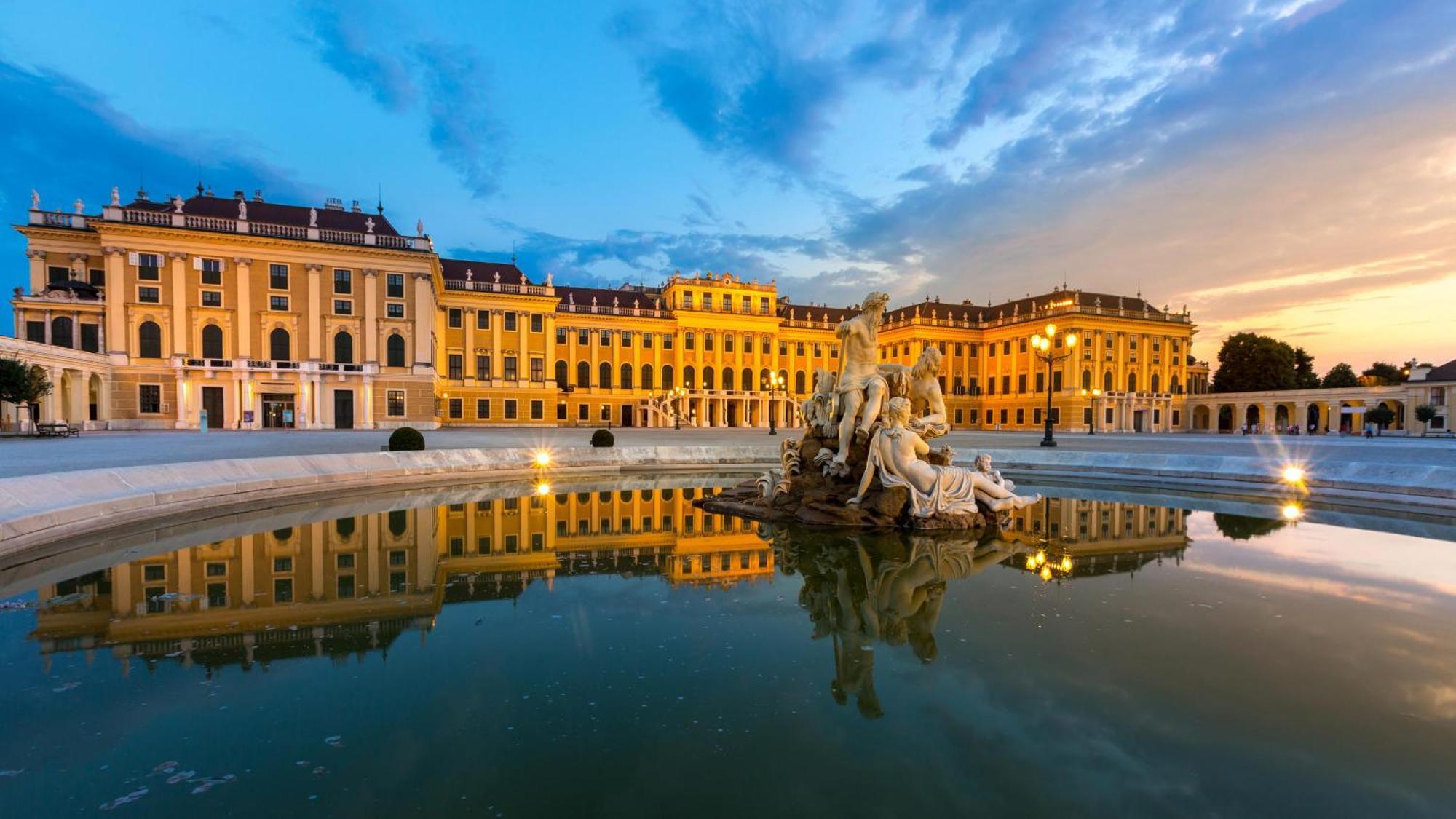 Luxe View Schoenbrunn Suite Viena Exterior foto